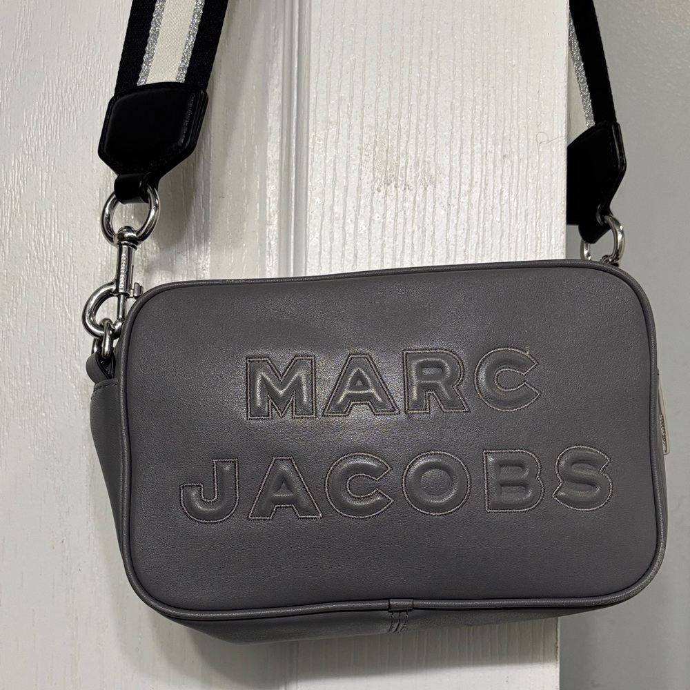 Marc Jacobs Gray and White Crossbody Bag
